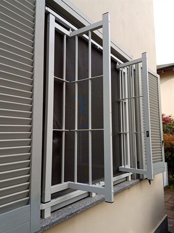 Inferriate di sicurezza in ferro realizzate su misura