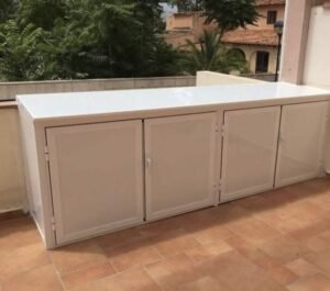 Persiane e sportelli in ferro Macerata realizzati su misura