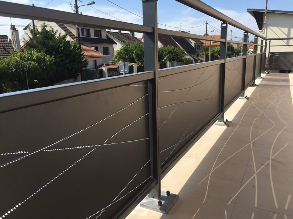 Ringhiere per terrazzi Macerata installate su misura